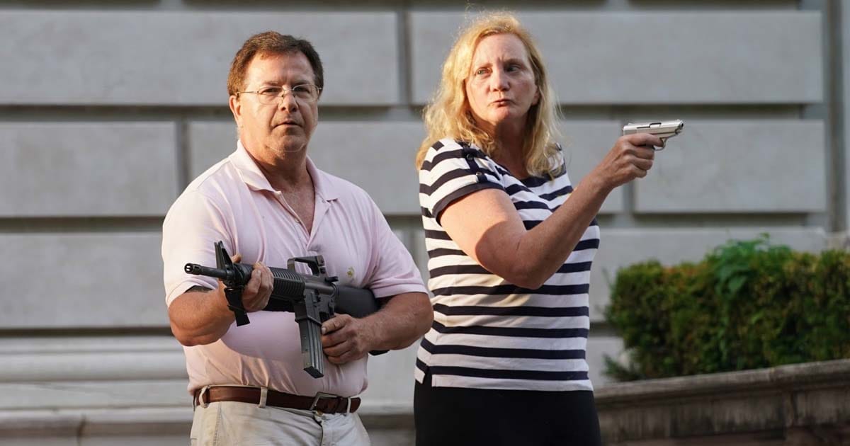 these white people with guns are stupid racist idiots